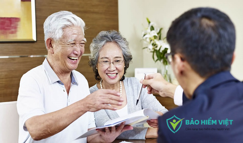 Có nên mua bảo hiểm nhân thọ cho người trên 65 tuổi không?